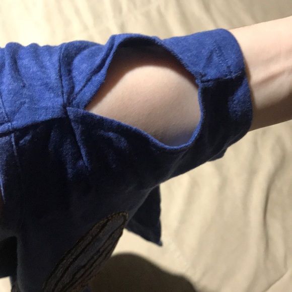 Top - Picture 2 of 3